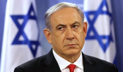 Netanyahu İsrail askerleriyle buluştu: Üzerinde iki kelime olan bir şapka aldım