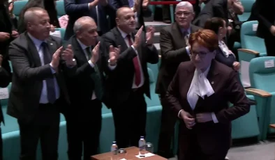 Meral Akşener, İzmir’de Aday Tanıtım ve Proje Lansman Toplantısı’nda Konuştu: “Birine Göre Gavur İzmir’sin, Öbürüne Göre Mecbur İzmir’sin.