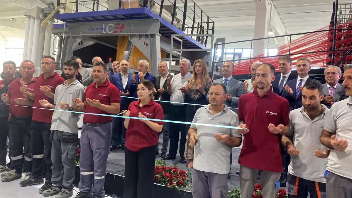 Isparta’da Fabrika Açılışına Katıldı