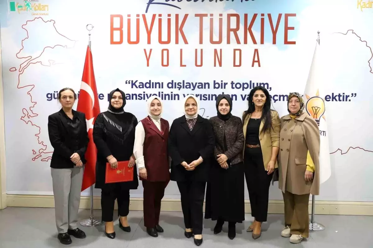 Kadın Kollarında Bayrak Değişimi