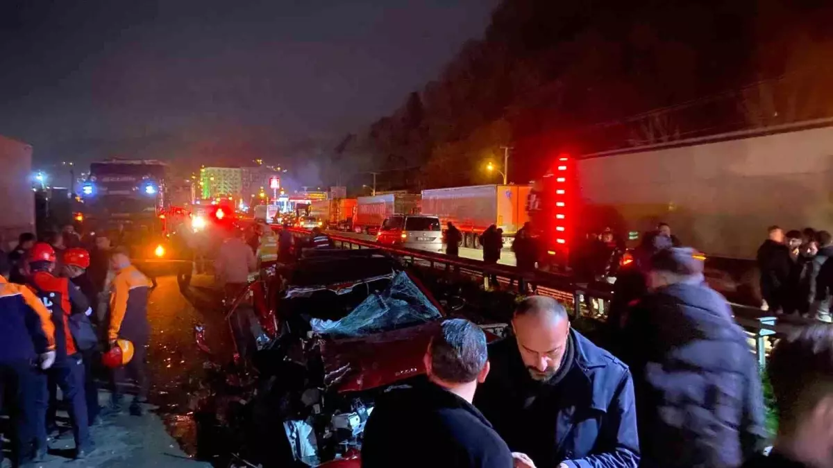 Hopa’da Trafik Kazası: 1 Ölü, 1 Yaralı