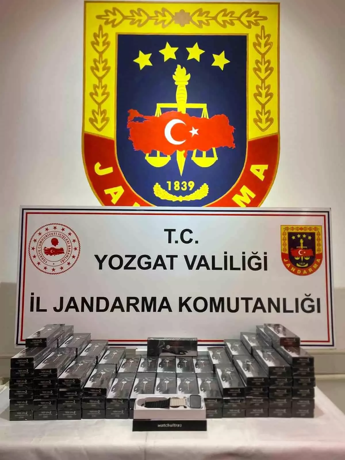 Yozgat’ta Kaçak Akıllı Saat Ele Geçirildi